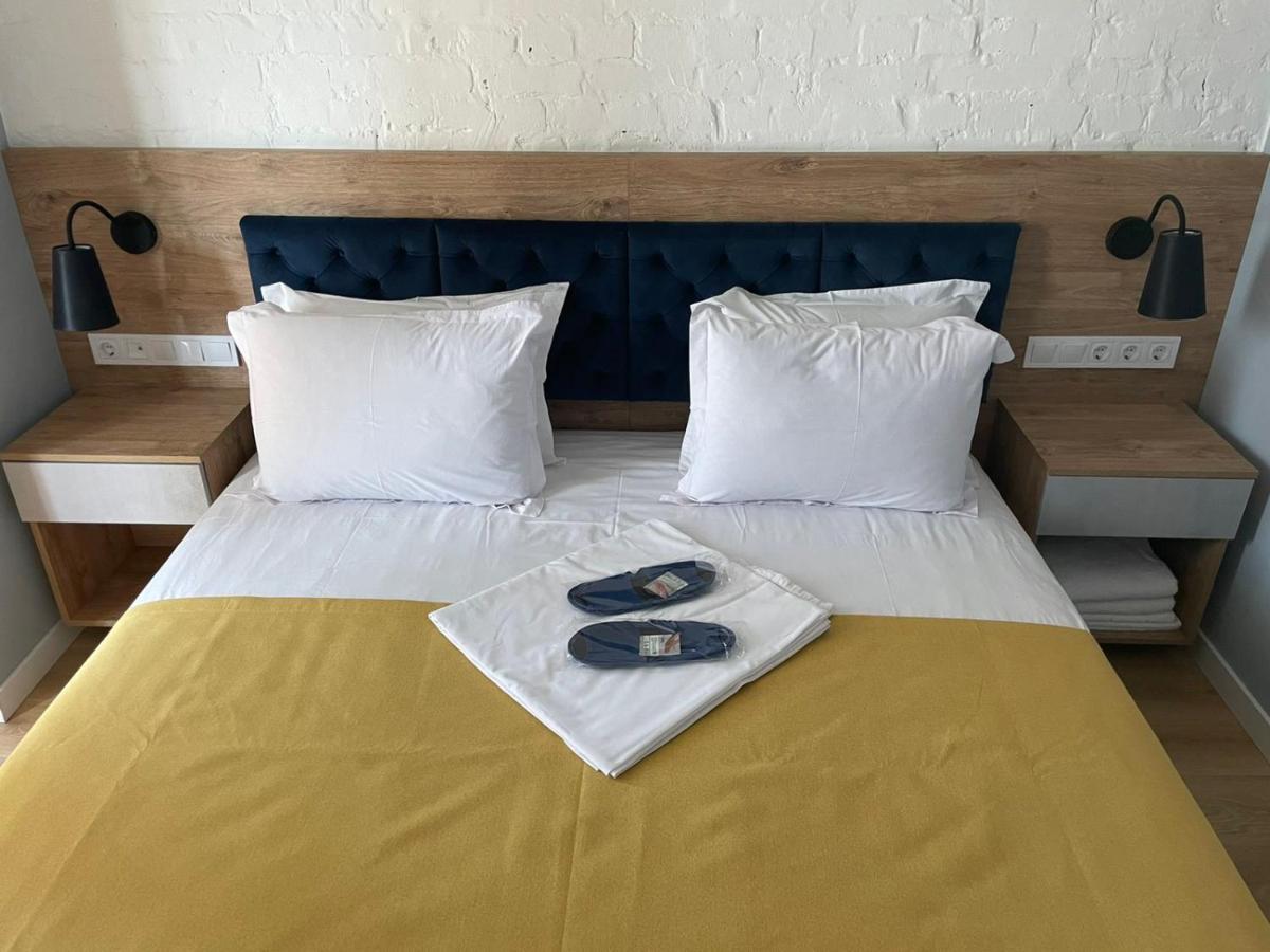 Partner Guest House Kiev Bagian luar foto